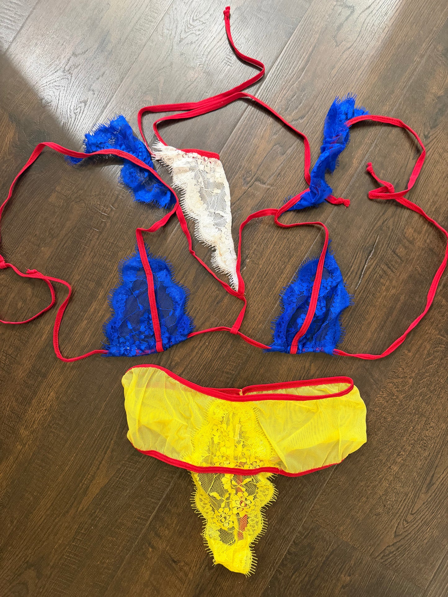 Snow White Lingerie & Signed Polaroid!